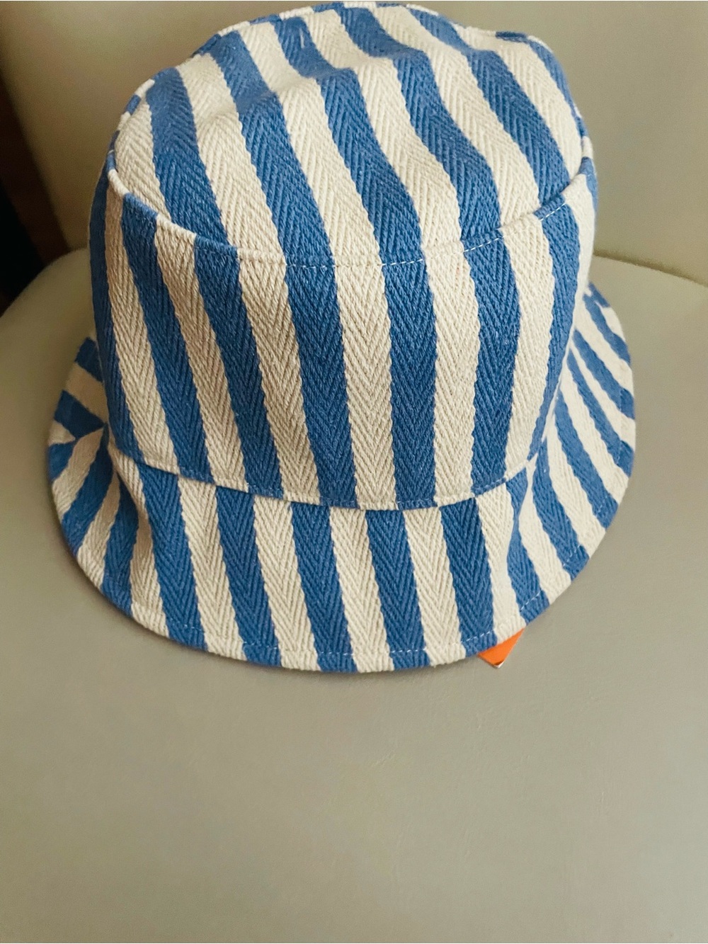 KURT GEIGER LONDON SOUTHBANK BUCKET HAT - Picture 5 of 10
